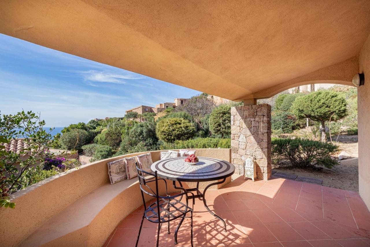 Violetta Britton Villa Costa Paradiso Exterior photo
