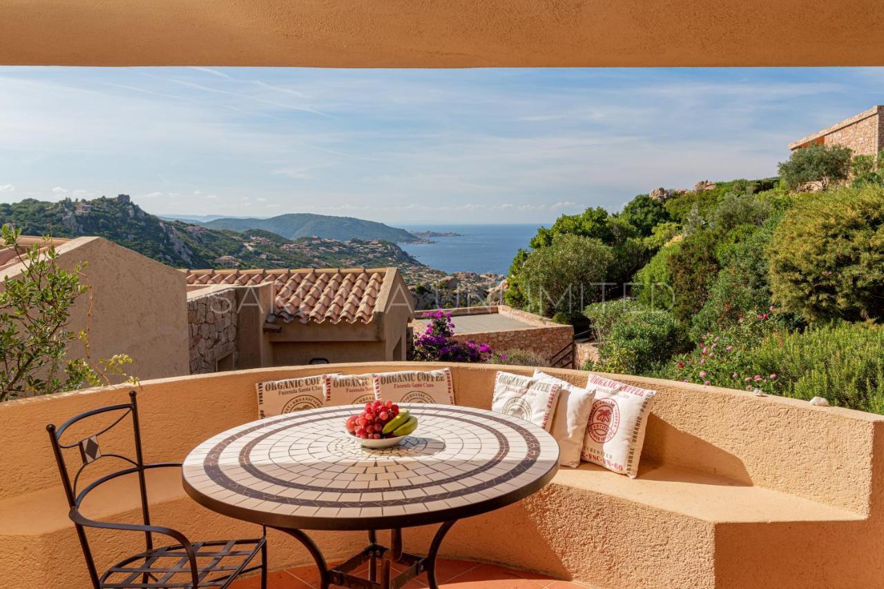 Violetta Britton Villa Costa Paradiso Exterior photo